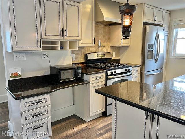 416 Josephine Avenue, Royal Oak, MI 48067