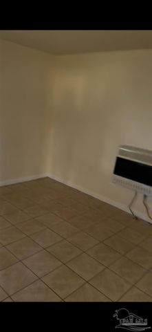 13 Marine Dr B, Pensacola, FL 32507