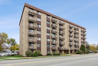 850 Des Plaines Avenue 504, Forest Park, IL 60130