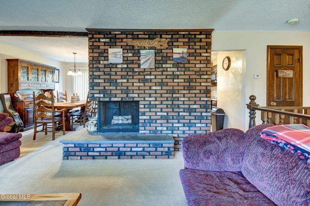 122 Crouse Drive, Amsterdam, NY 12010