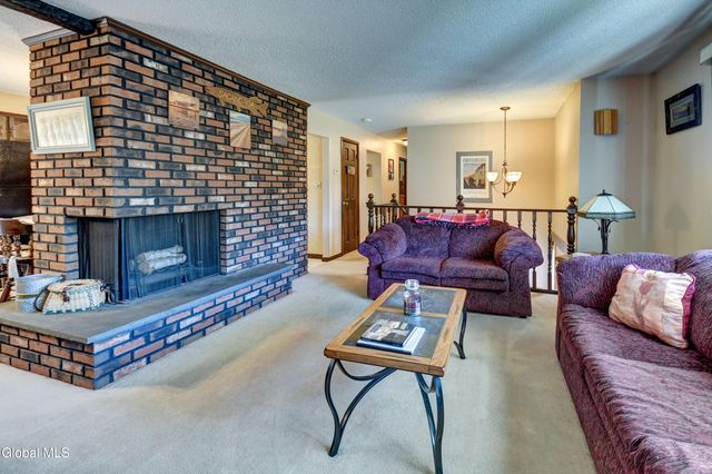 122 Crouse Drive, Amsterdam, NY 12010