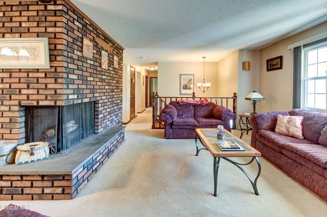 122 Crouse Drive, Amsterdam, NY 12010