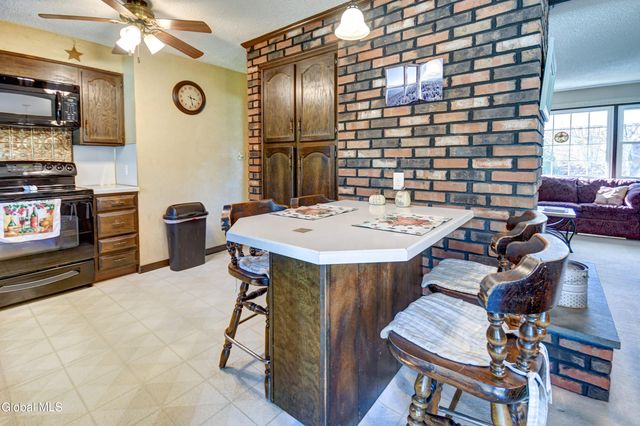 122 Crouse Drive, Amsterdam, NY 12010