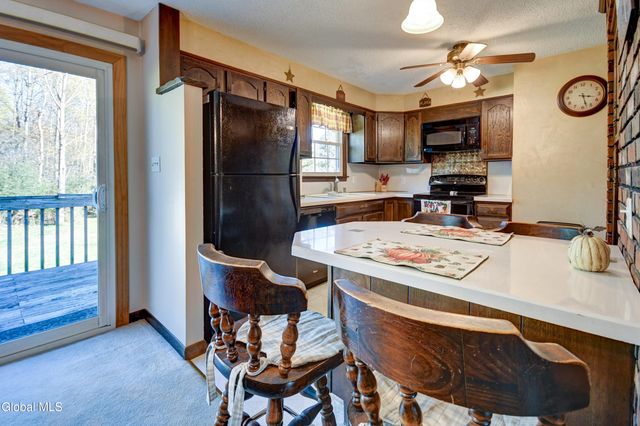 122 Crouse Drive, Amsterdam, NY 12010