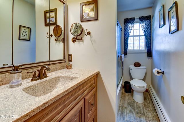 122 Crouse Drive, Amsterdam, NY 12010