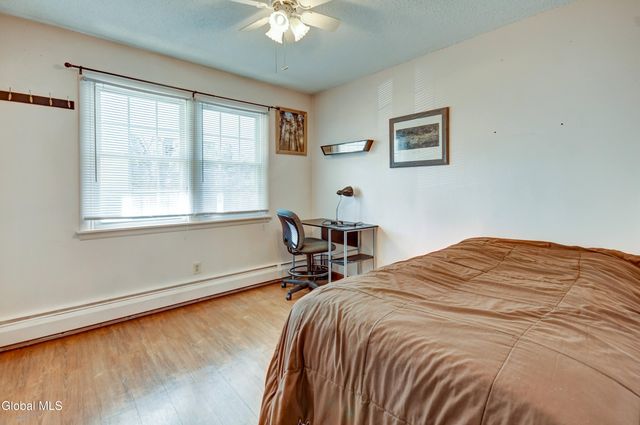 122 Crouse Drive, Amsterdam, NY 12010