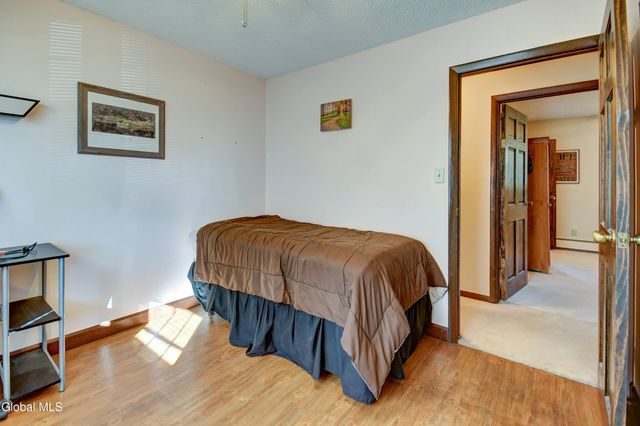 122 Crouse Drive, Amsterdam, NY 12010