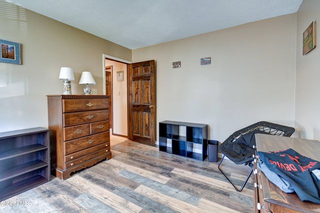 122 Crouse Drive, Amsterdam, NY 12010