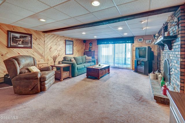 122 Crouse Drive, Amsterdam, NY 12010