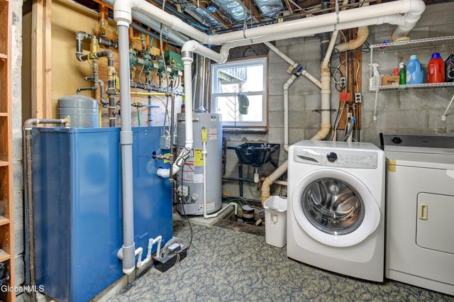 122 Crouse Drive, Amsterdam, NY 12010