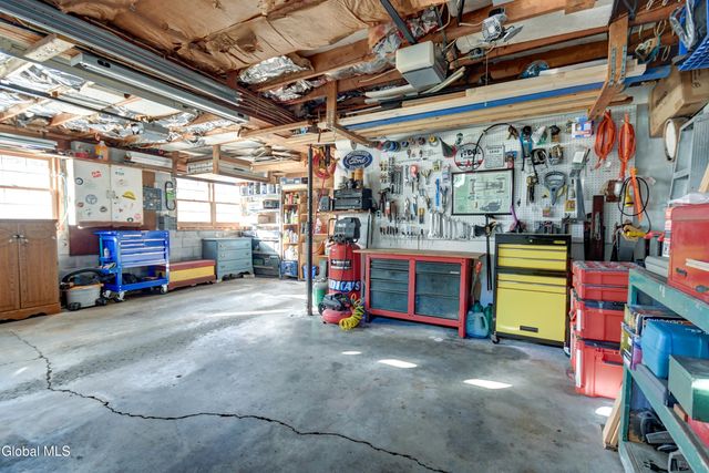 122 Crouse Drive, Amsterdam, NY 12010