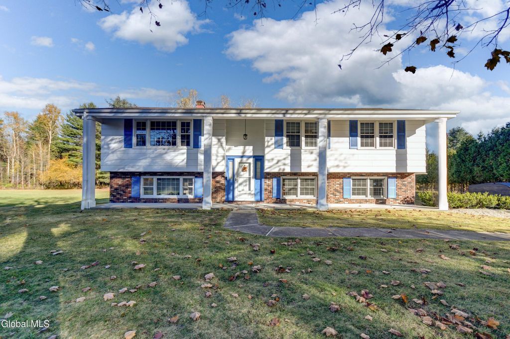 122 Crouse Drive, Amsterdam, NY 12010