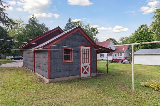 131 Moyer Avenue, Alma, MI 48801