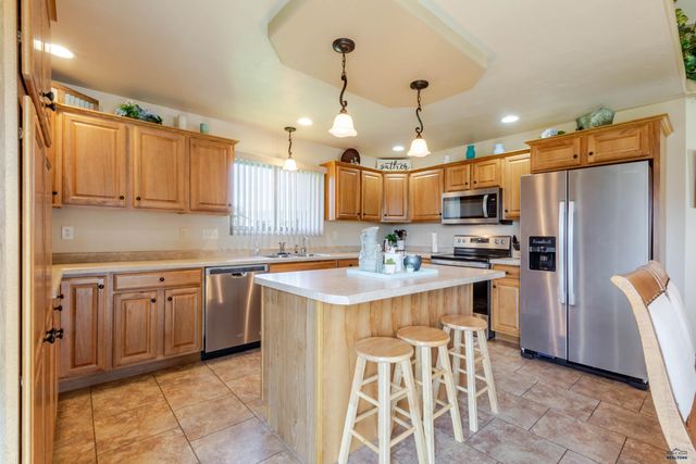 2423 SMITH AVE, Rapid City, SD 57701