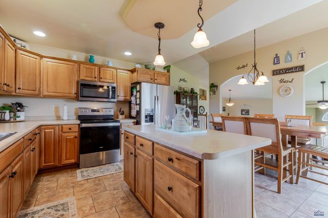 2423 SMITH AVE, Rapid City, SD 57701