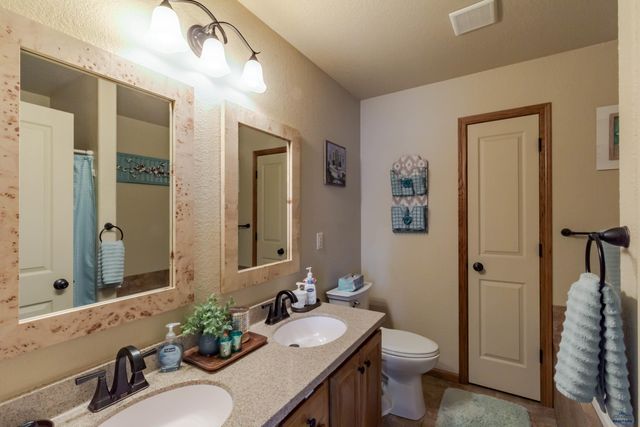 2423 SMITH AVE, Rapid City, SD 57701