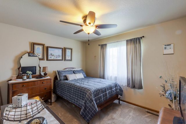 2423 SMITH AVE, Rapid City, SD 57701