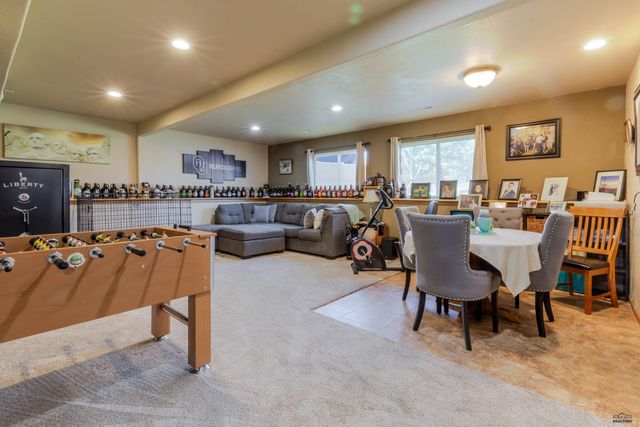 2423 SMITH AVE, Rapid City, SD 57701
