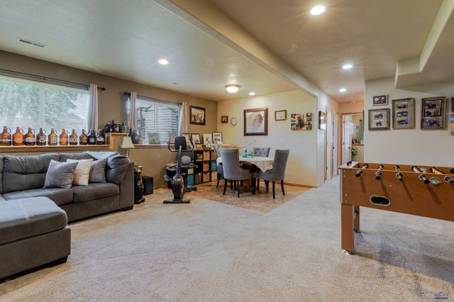 2423 SMITH AVE, Rapid City, SD 57701