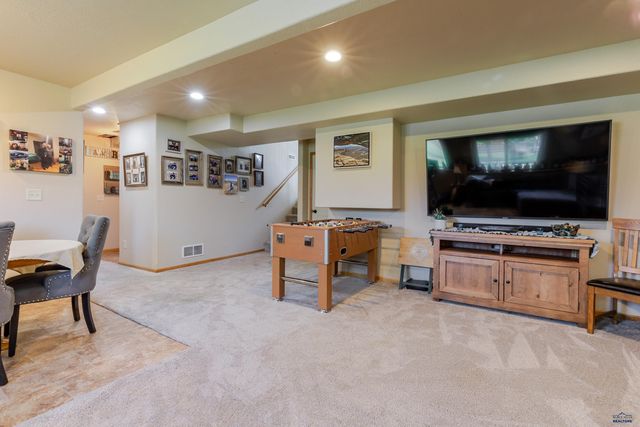 2423 SMITH AVE, Rapid City, SD 57701