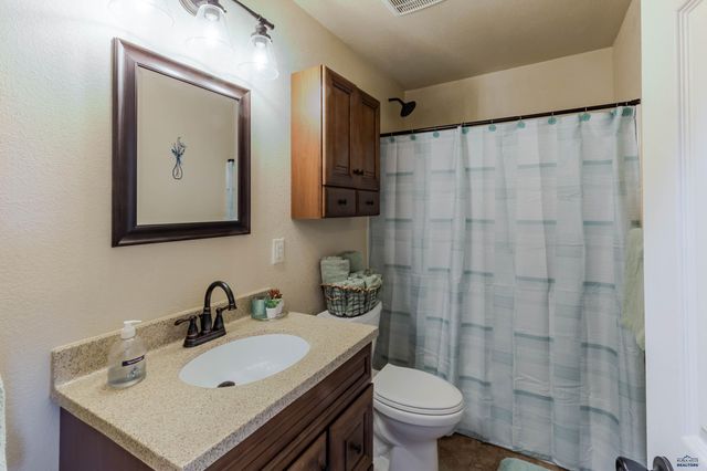 2423 SMITH AVE, Rapid City, SD 57701