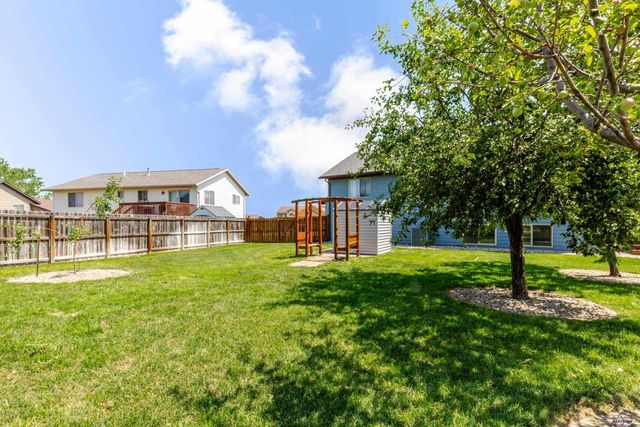 2423 SMITH AVE, Rapid City, SD 57701