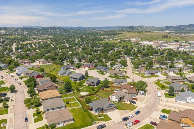 2423 SMITH AVE, Rapid City, SD 57701