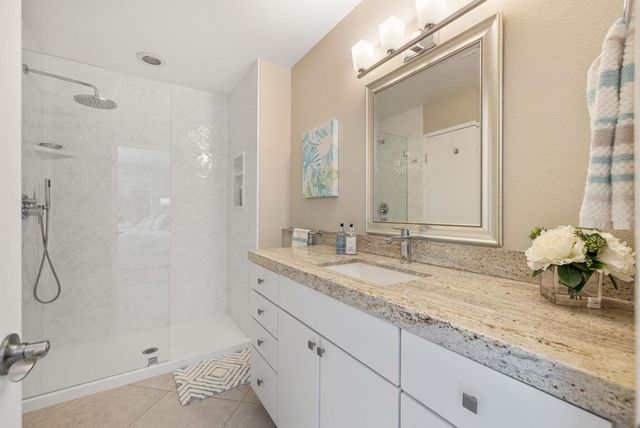 76785 Daffodil Drive, Palm Desert, CA 92211