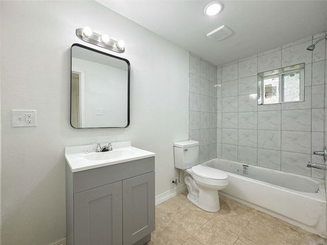 411 Avenue A 1, La Marque, TX 77568