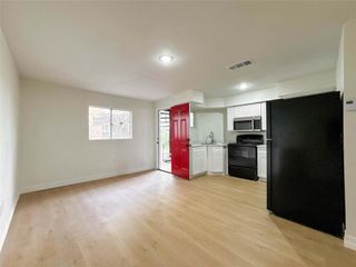 411 Avenue A 1, La Marque, TX 77568