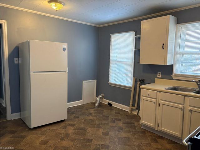 1025 Manly Street, Winston-salem, NC 27105