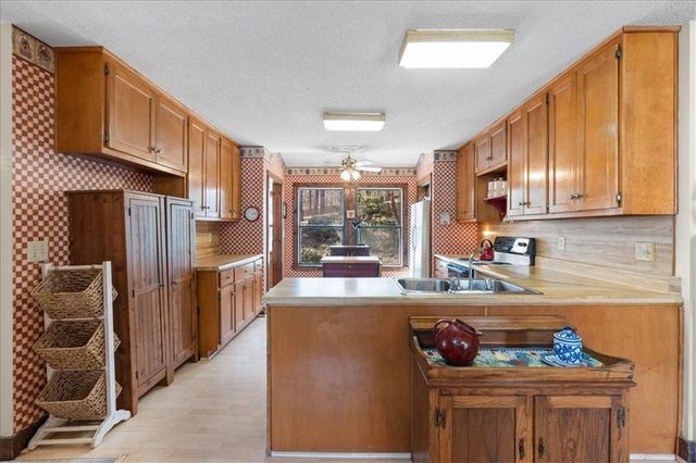 4068 Norton Place SE, Smyrna, GA 30082