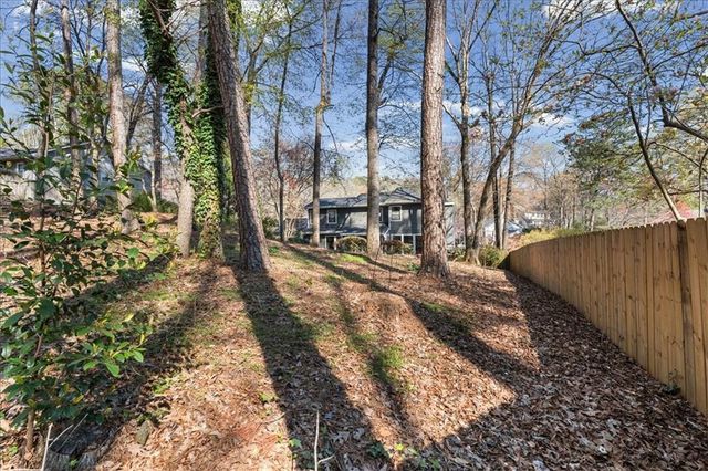 4068 Norton Place SE, Smyrna, GA 30082