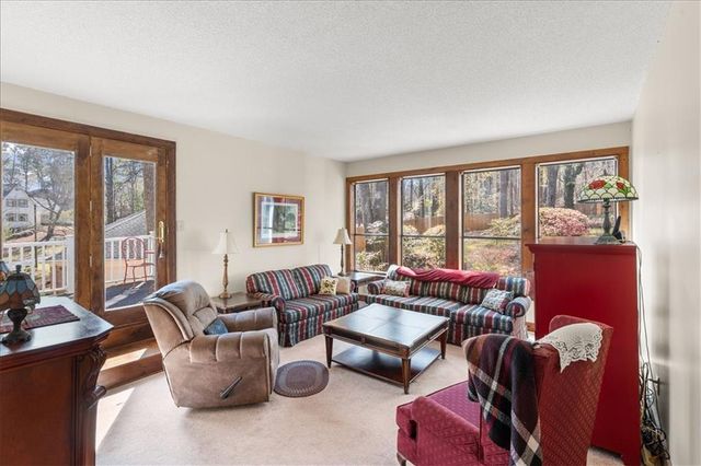 4068 Norton Place SE, Smyrna, GA 30082