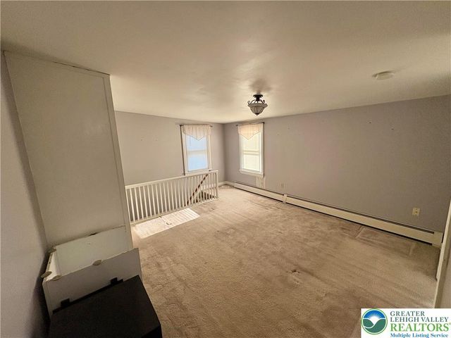 122 FRONT Street, Alburtis Boro, PA 18011