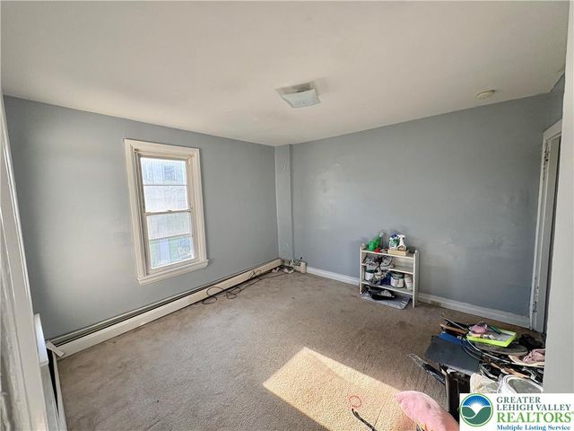 122 FRONT Street, Alburtis Boro, PA 18011