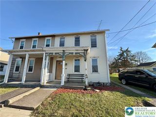 122 FRONT Street, Alburtis Boro, PA 18011