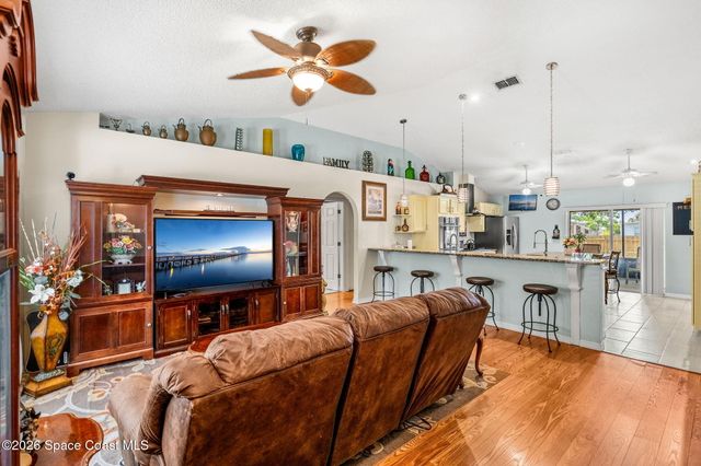 249 Mcclain Drive, Melbourne, FL 32904