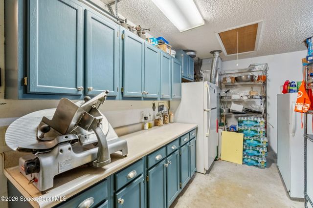 249 Mcclain Drive, Melbourne, FL 32904