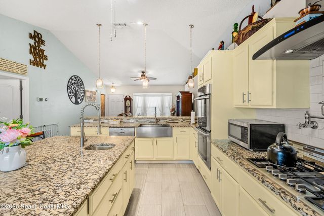 249 Mcclain Drive, Melbourne, FL 32904