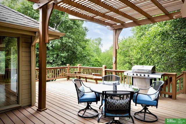 5109 Timberridge Drive, Papillion, NE 68133