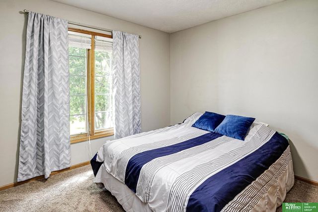 5109 Timberridge Drive, Papillion, NE 68133