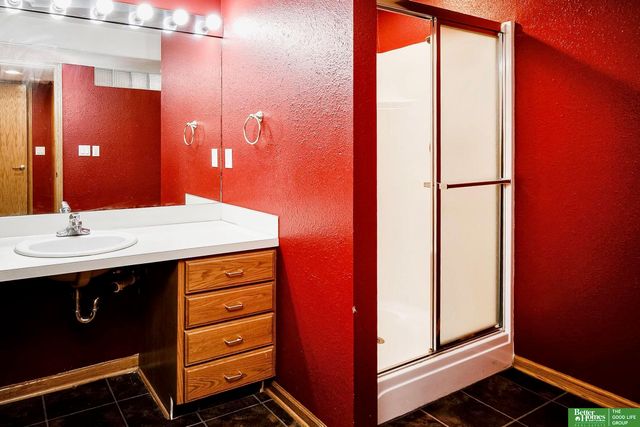 5109 Timberridge Drive, Papillion, NE 68133