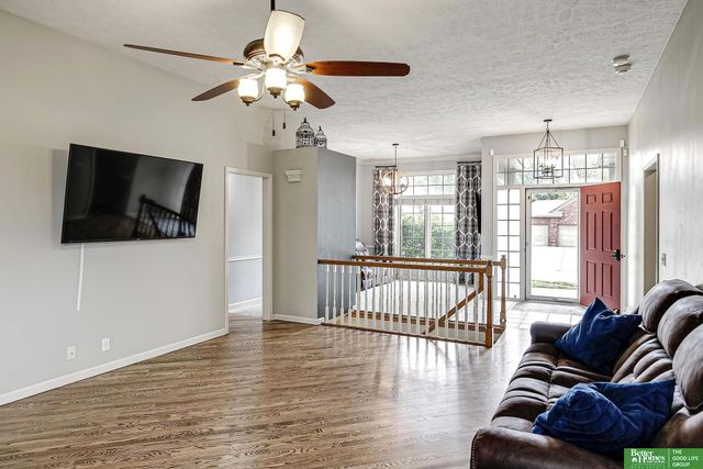 5109 Timberridge Drive, Papillion, NE 68133