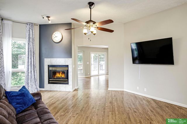 5109 Timberridge Drive, Papillion, NE 68133