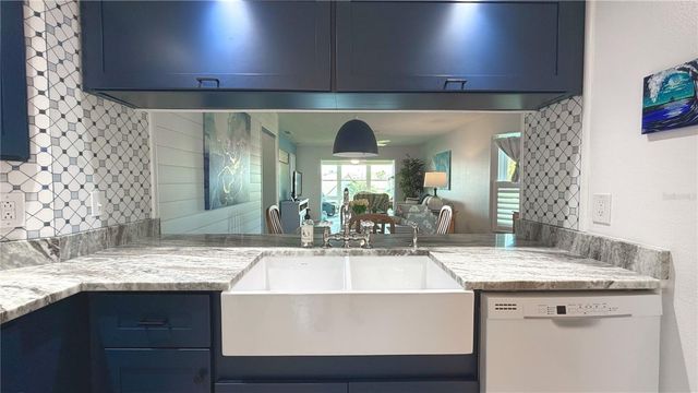 7163 28TH AVENUE W 7163, Bradenton, FL 34209