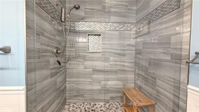 7163 28TH AVENUE W 7163, Bradenton, FL 34209