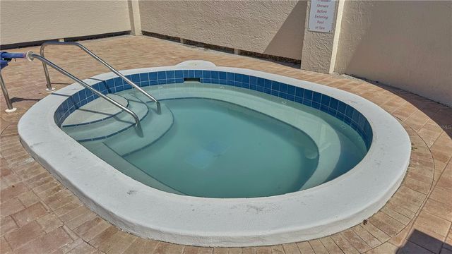 7163 28TH AVENUE W 7163, Bradenton, FL 34209