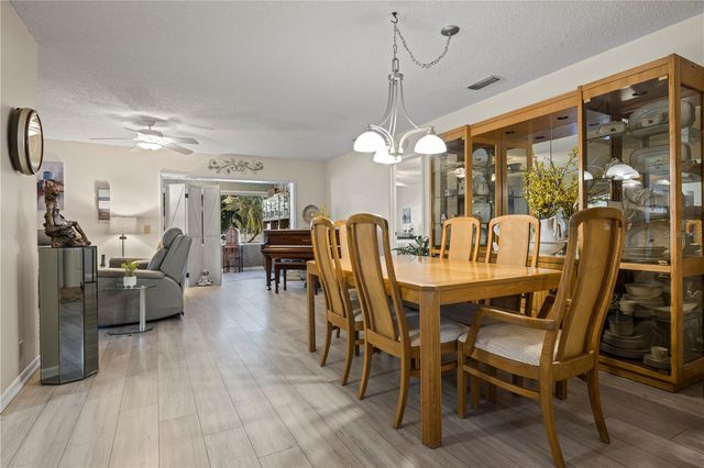 428 GLENEAGLES COURT, Winter Haven, FL 33884