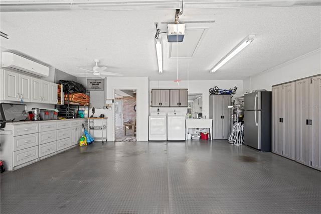 428 GLENEAGLES COURT, Winter Haven, FL 33884